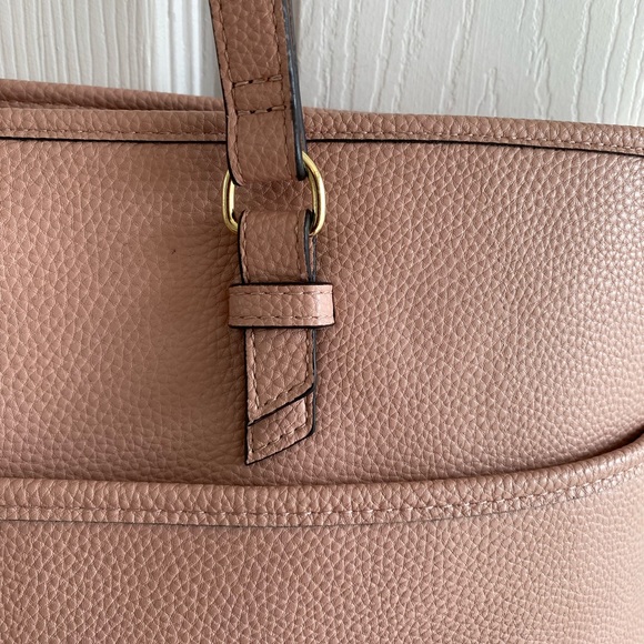 Nanette Lepore beautiful light pink large tote bags 8 pockets, New without tag. - Picture 6 of 8